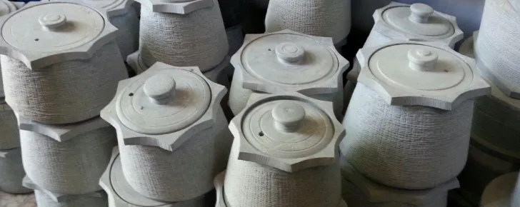 دیگ سنگی از سوغات مشهد