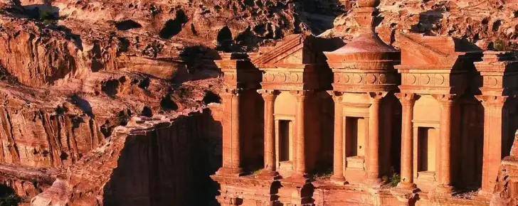 پترا، شهر سنگی اردن، یکی از منحصربه‌فردترین مکان های تاریخی جهان