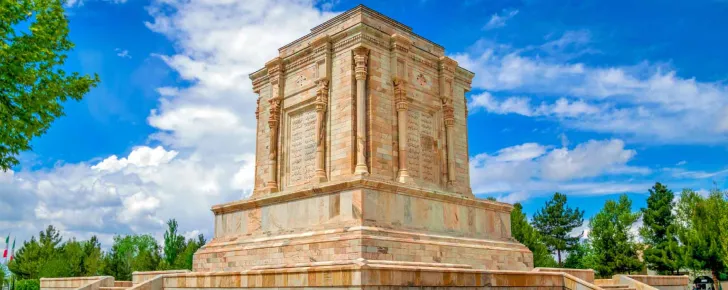 مشهد از بهترین شهرهای ایران برای سفر زمستانی