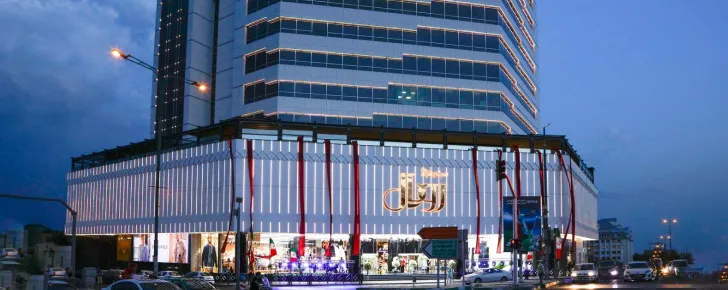 مجتمع تجاری رویال یکی از جدیدترین و خوشساختترین مجموعههای تجاری در شمال تهران